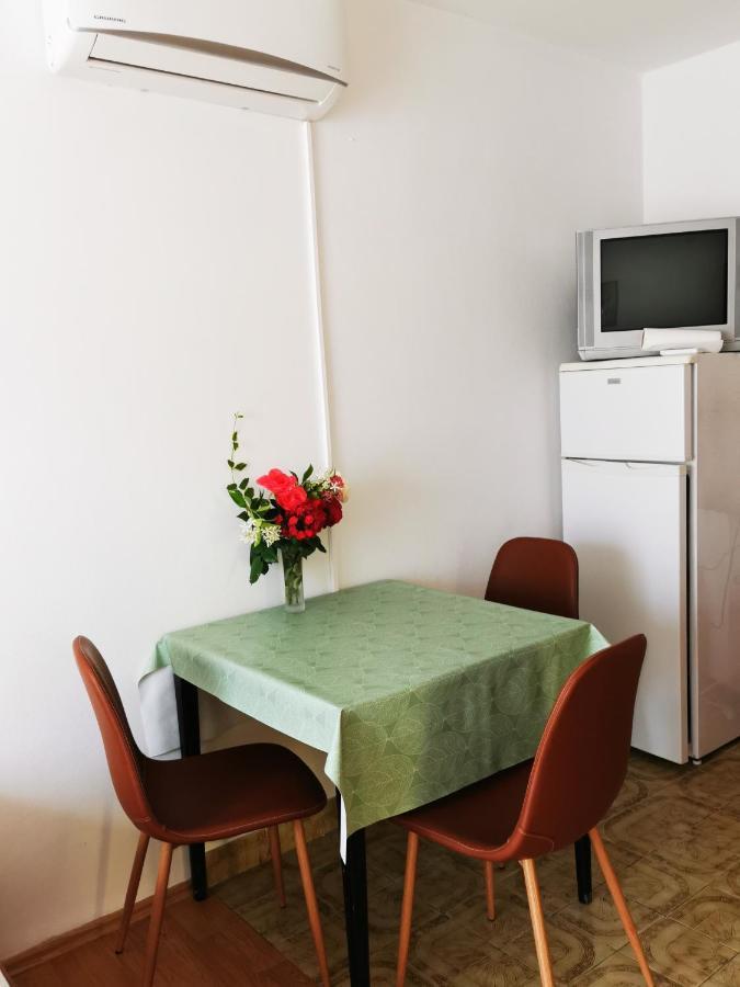 Apartment Dasek Ii, Njivice Exteriér fotografie